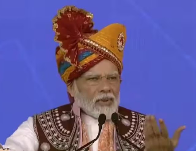 PM Modi Speech: पीएम मोदी का विपक्ष पर वार, 'महिलाओं को जाति, धर्म के नाम पर बांटने की हो रही कोशिश'