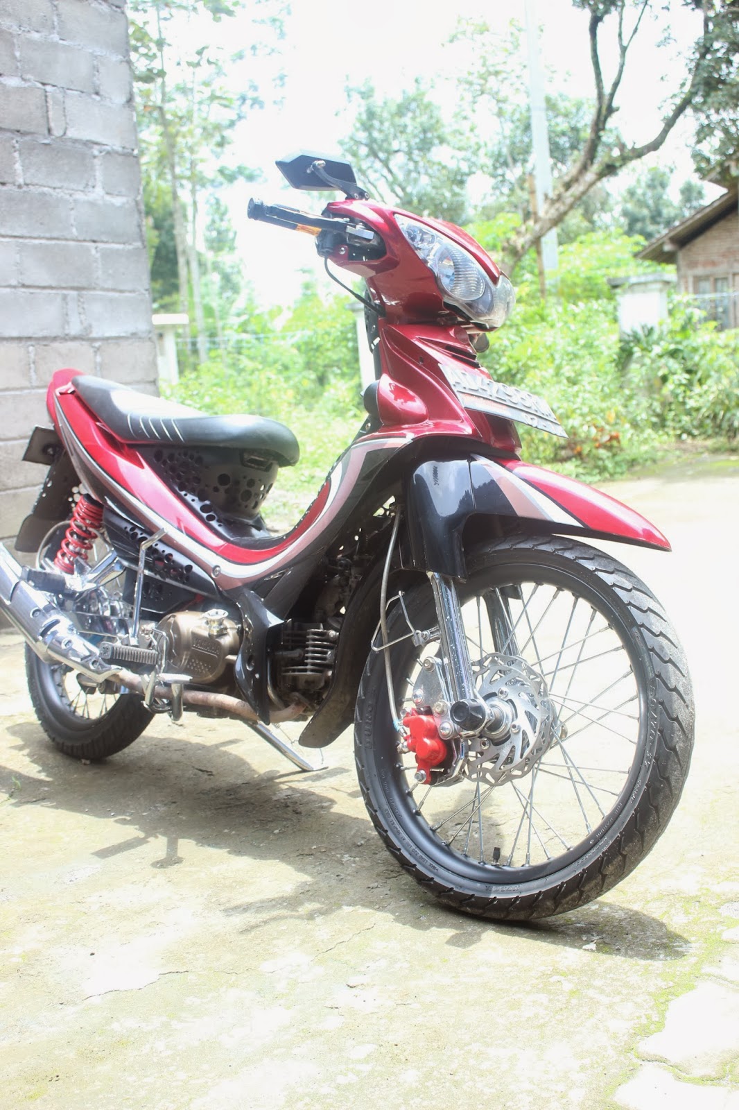 DUNIA MODIFIKASI MOTOR Januari 2014