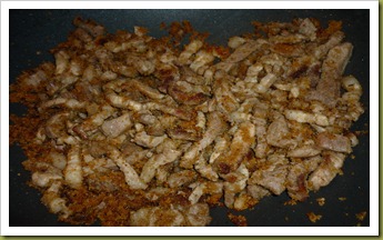 Maiale croccante  con  salsa di peperoncino piccante (7)