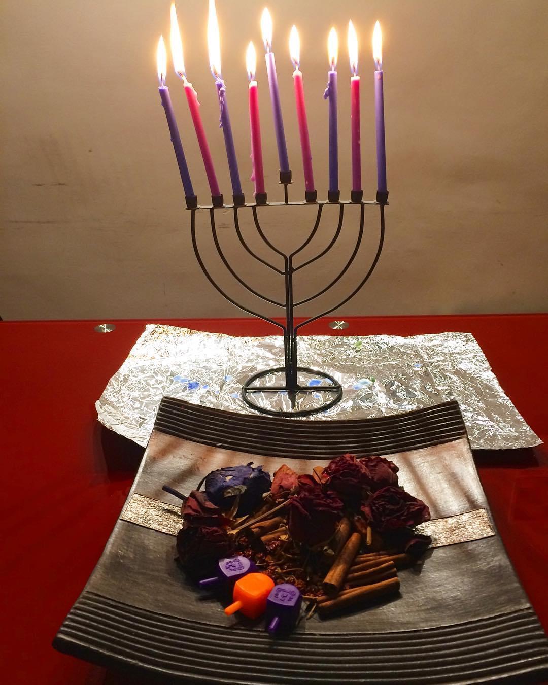 Hanukkia