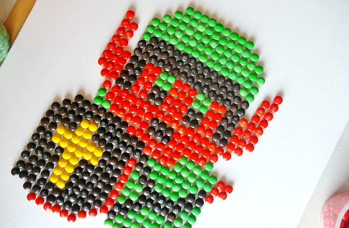 M&M Pixel Art