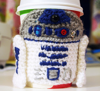 Green Pear Diaries, cubre tazas, R2D2, Twinkie Chan!, creatividad