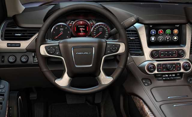 2017 GMC Yukon Denali Inside