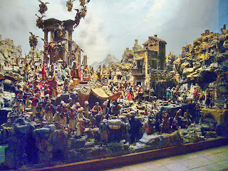 http://commons.wikimedia.org/wiki/File:Napoli_s_Martino_Presepe_Cuciniello_1050047.JPG