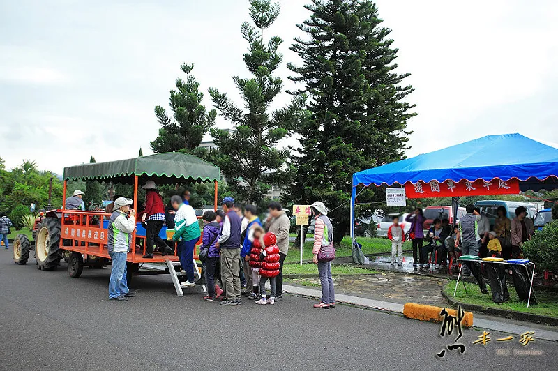 桃園農業改良場台北分場｜佳園路農改場｜北大特區樹林花海｜行政院農業委員會桃園區農業改良場台北分場｜三峽北大波斯菊花海｜北大農改場｜米漢堡、米餅DIY活動