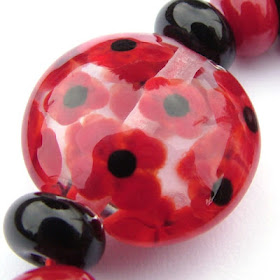 Lampwork Glass Lentil Bead (Detail)