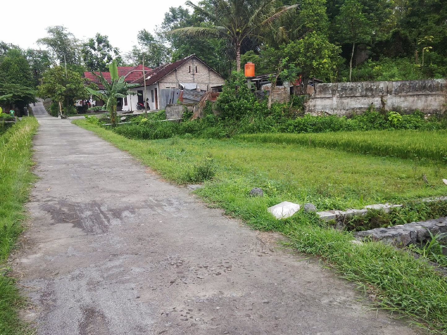 TANAH DIJUAL DI JOGJA: TANAH 100m2 PINGGIR JALAN