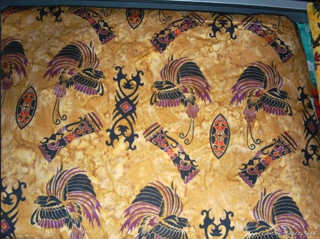 Batik Papua Motif Burung Cenderawasih - Batik Indonesia