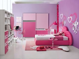 Girls Pink Bedroom With Wall Paintings of Love