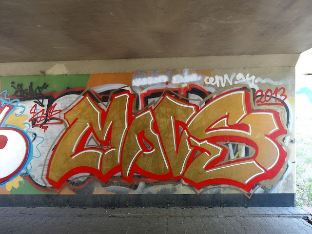 Graffiti w rejonie węzła Marsa