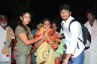 Actress Sri reddy (apthatrust director) Distrubuted Blankets for Orphans at Sai Baba Temple  0046.JPG