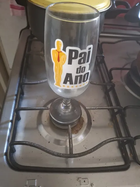 fogão com a taça