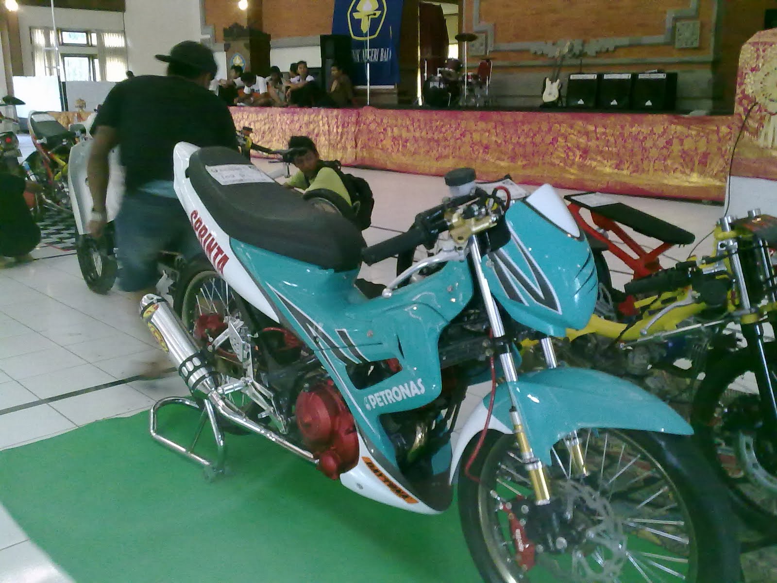 Agunk N1X Clown: modifikasi satria fu