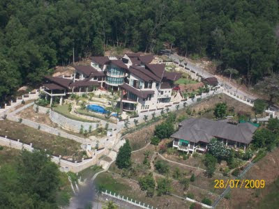 Rumah_Banglow_Datuk_Khir_Toyol.jpg