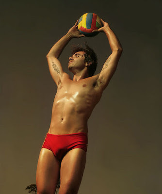 Swimpixx blog for sexy speedos, free pics of speedo men, hot men in speedos and swimwear. Brazilian homens nos sungas abraco sunga