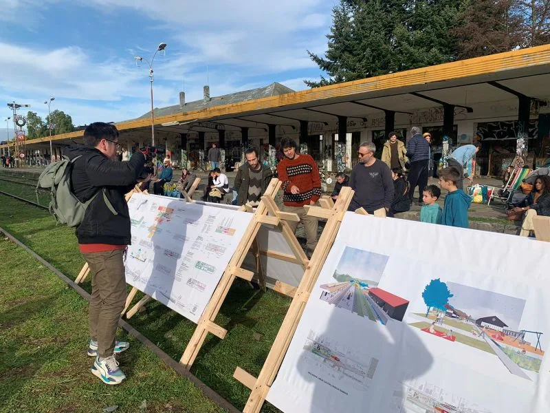 Municipio firma convenio para actividades gratuitas en Estación de Puerto Varas