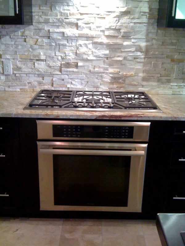 Cooktop Above Wall Oven Compatibility - Sub-Zero