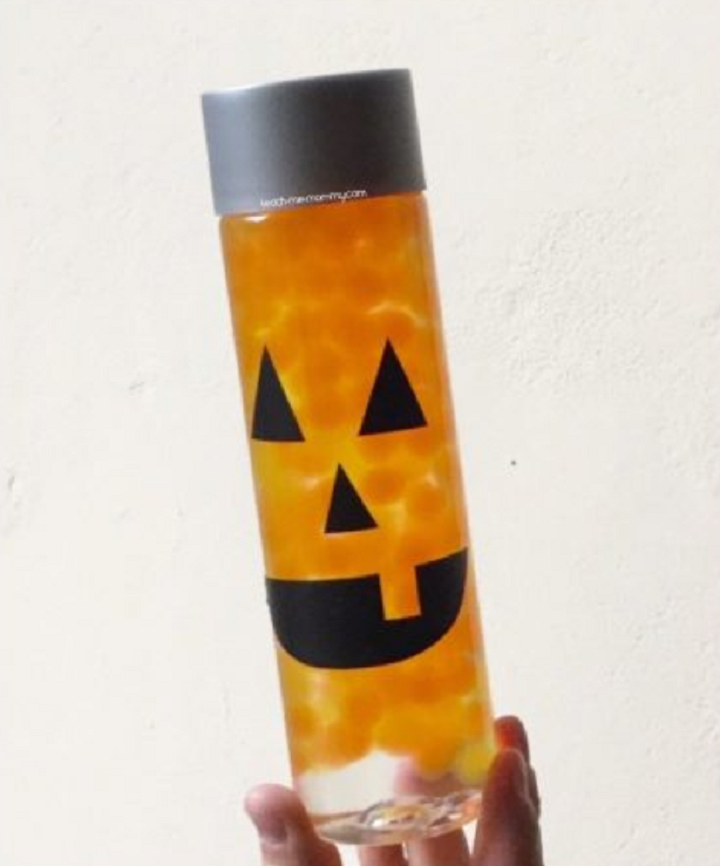 waterbead jack-o-lantern sensory bottle