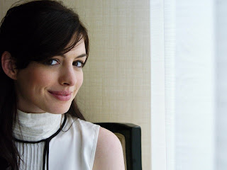 anne hathaway hot pics