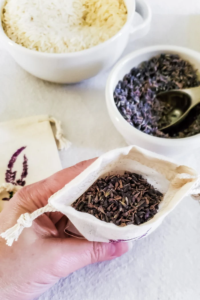 lavender and rice in muslin bag