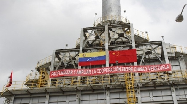 Venezuela’s oil exports top 800,000 bpd for a second month, drains surplus -data