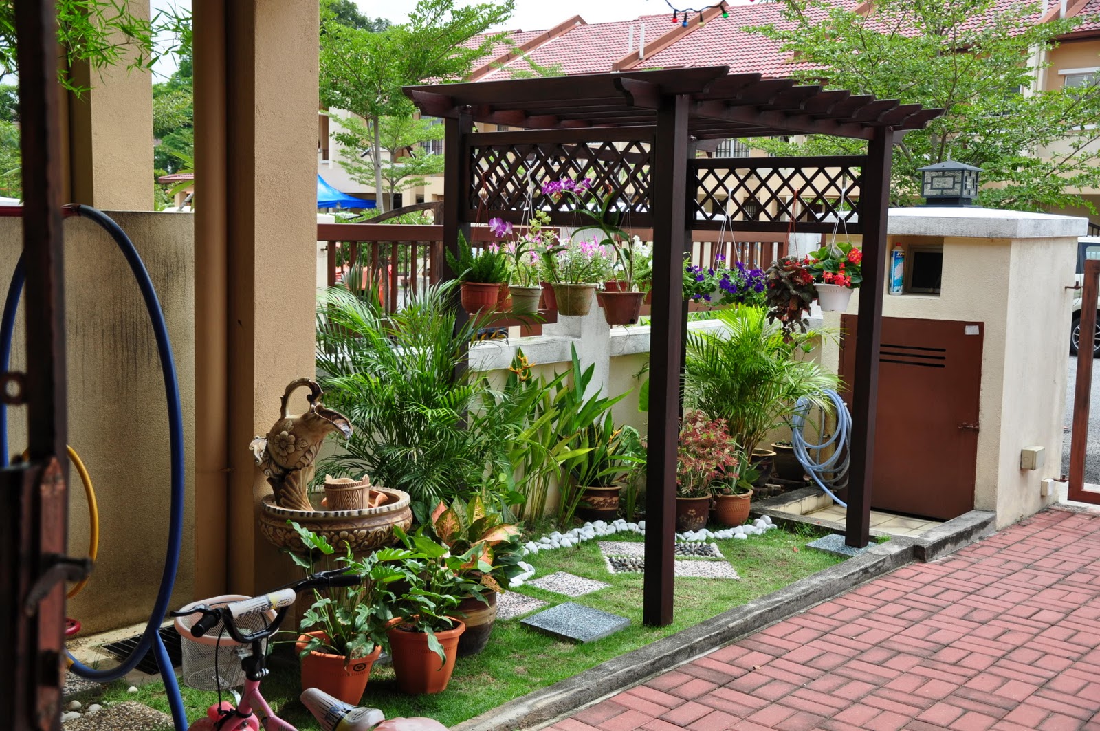 Evamatic: Idea Lanskap Rumah Teres