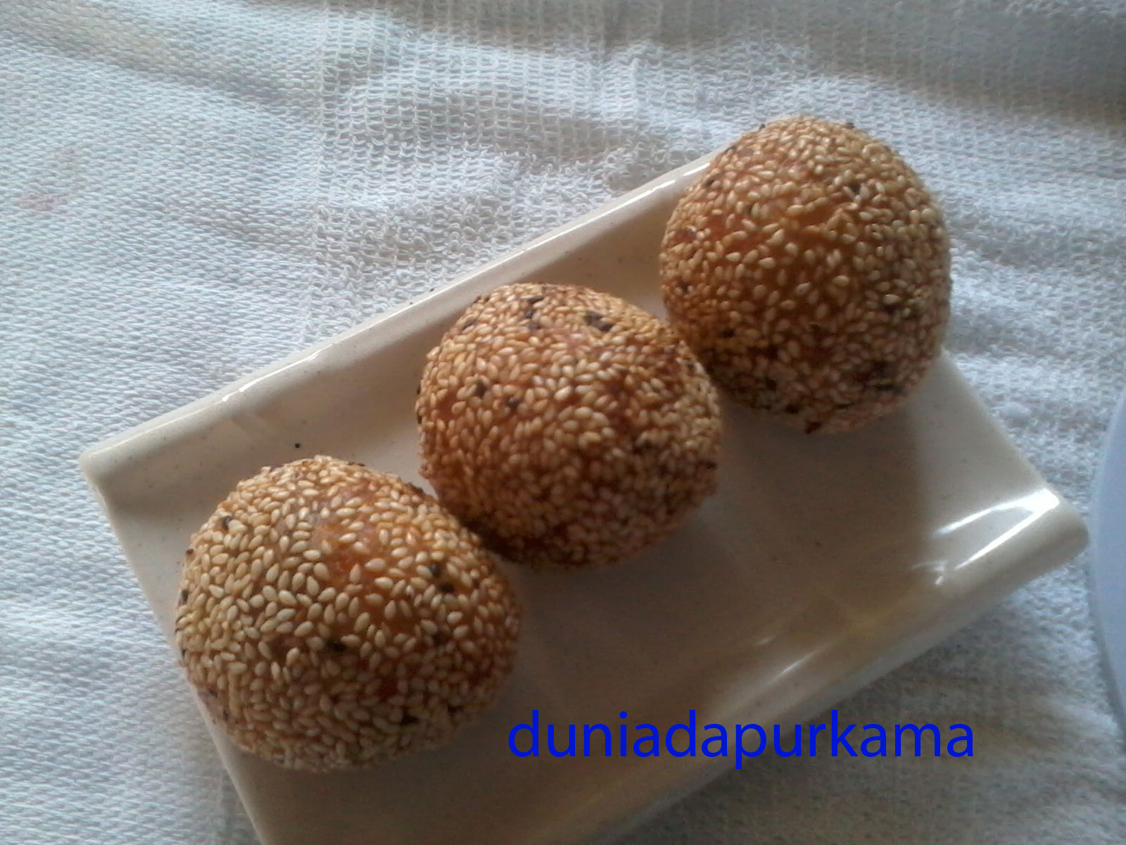 DUNIA DAPUR KAMA: KUIH BOM KELEDEK