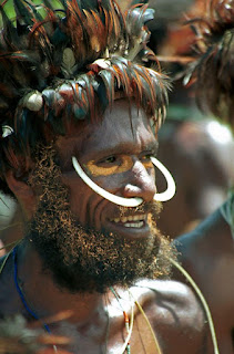 <img src=https://fazryan87.blogspot.com".jpg" alt="Papua New Guinea, Memiliki Suku Paling Ditakuti">