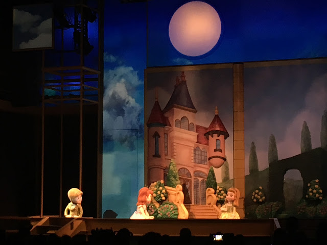 Sofia The First Scene Disney Junior Live On Stage Disney California Adventure Disneyland