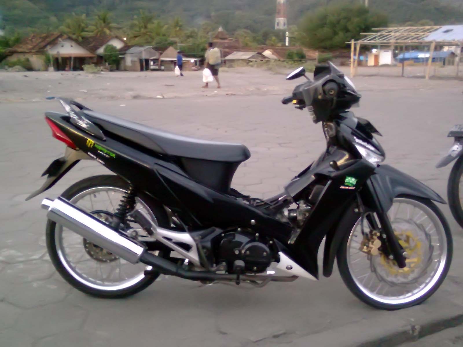 Unik Unik Modifikasi Simple Supra X 125r