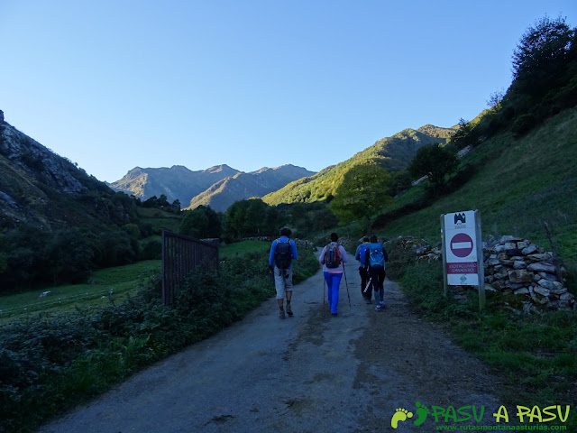 Ruta al Cornón por el Valle los Cereizales: Desvío a la izquierda