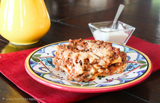 The best lasagna recipe in the history of ever, courtesy of Ree Drummond #recipe www.the-taste-tester.com