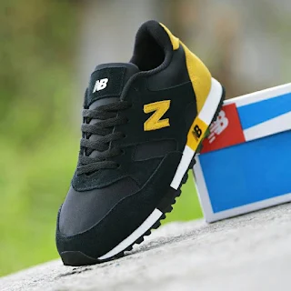  New Balance Classic GO Hitam Kuning