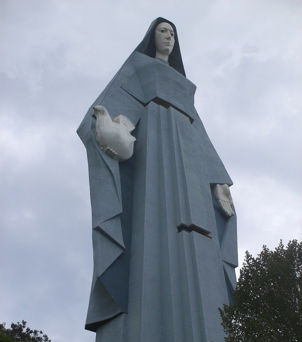 Статуя Деве Марии находится в Венесуэле(город Трухильо)