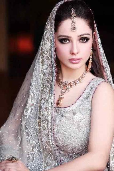 Beautiful walima dresses for bridal new fashion in Pakistan 2016-2017