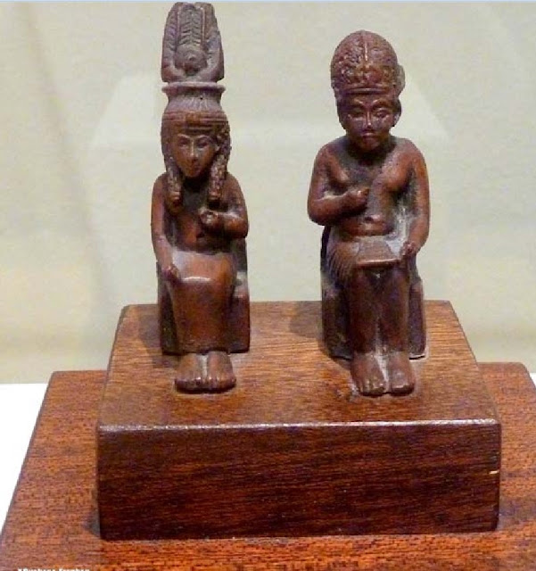 Аменхотеп III и царица Тия