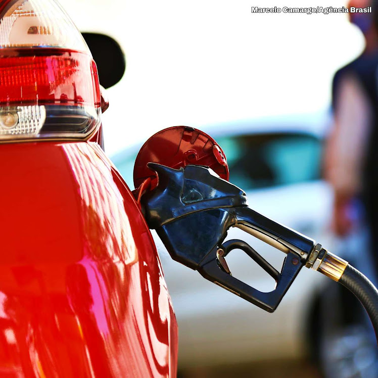 Preço médio da gasolina dispara em março