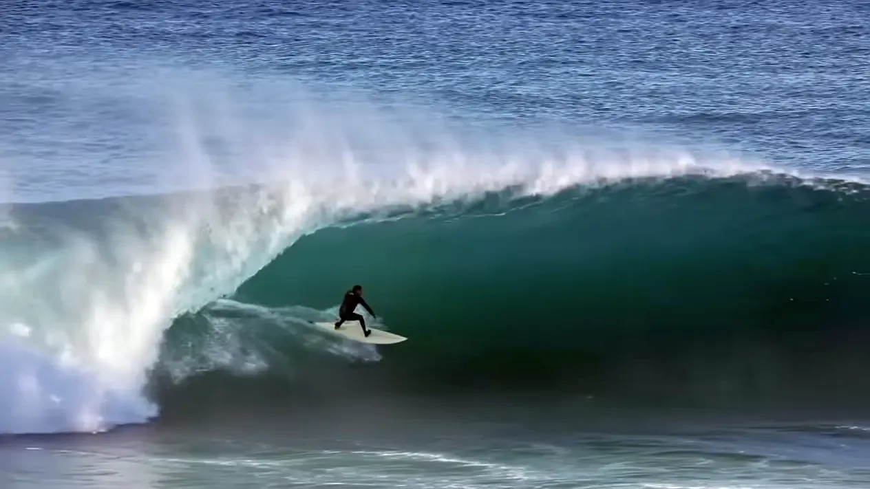 South coast NSW RAW FOOTAGE 13th June 2022! Giant Swell! Perfect Barrels!