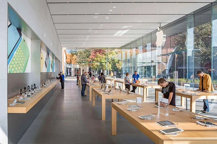 iPhone 關稅戰開打！蘋果 72 小時搶運 5 貨機內幕