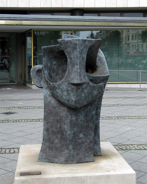 Das innere Auge (The inner Eye) by Jacqueline Diffring, Kurfürstendamm, Charlottenburg, Berlin