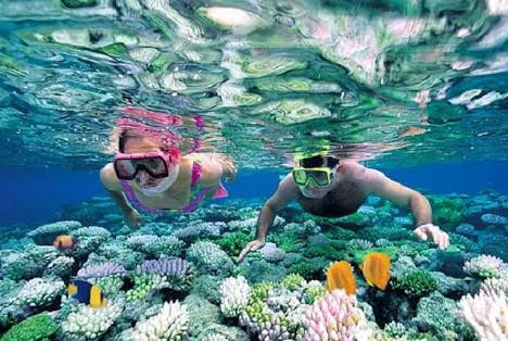 Pantai Senggigi dan Keindahan Snorkeling Lombok