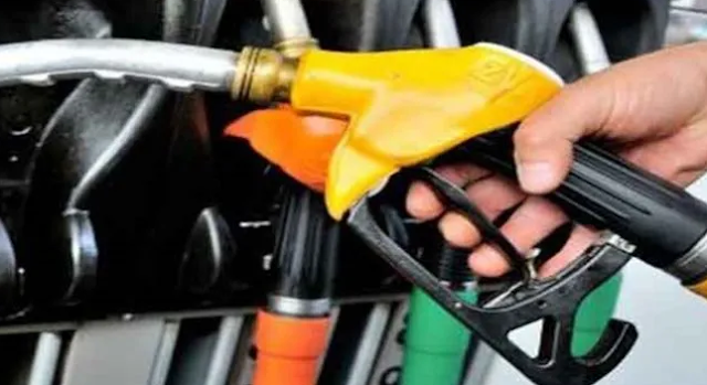 مجلس المنافسة يوصي بالتعجيل في إعادة النظر في الإطار وكيفيات تقنين الغازوال والبنزين