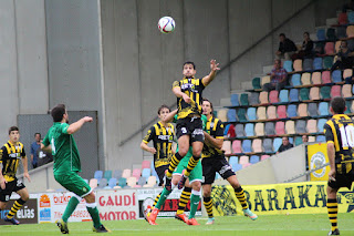 El Barakaldo cosecha su cuarta victoria consecutiva al imponerse 4-0 al Gernika