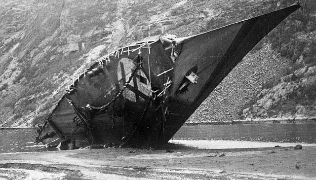 German destroyer Z11 Bernd von Arnim during the Battle of Narvik 1940 worldwartwo.filminspector.com