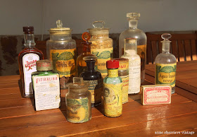 www.annecharriere.com, antiques, old chemistry jars,