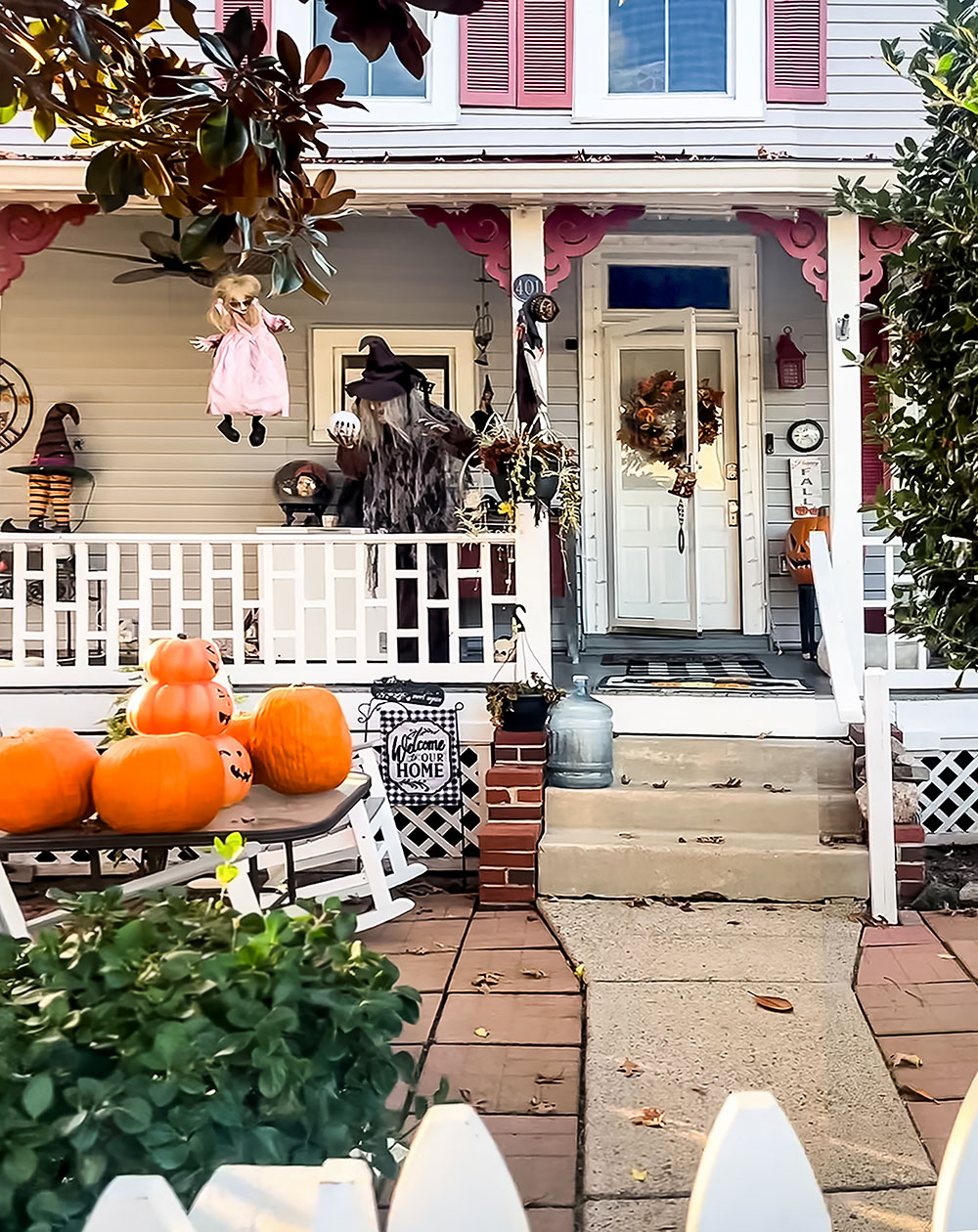 Laurel, MD Halloween porch decor