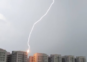 Lightning strikes HDB block in Buangkok, leaves child in tears, posted on Thursday, 31 March 2022