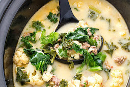 Slow Cooker Low Carb Zuppa Toscana Soup