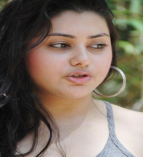 Tamil Hit Actress Namitha New Expressions Photos