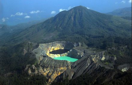 Danau Kelimut NTT, Wisata Alam dengan Panorama Keindahannya yang Tiada Tara